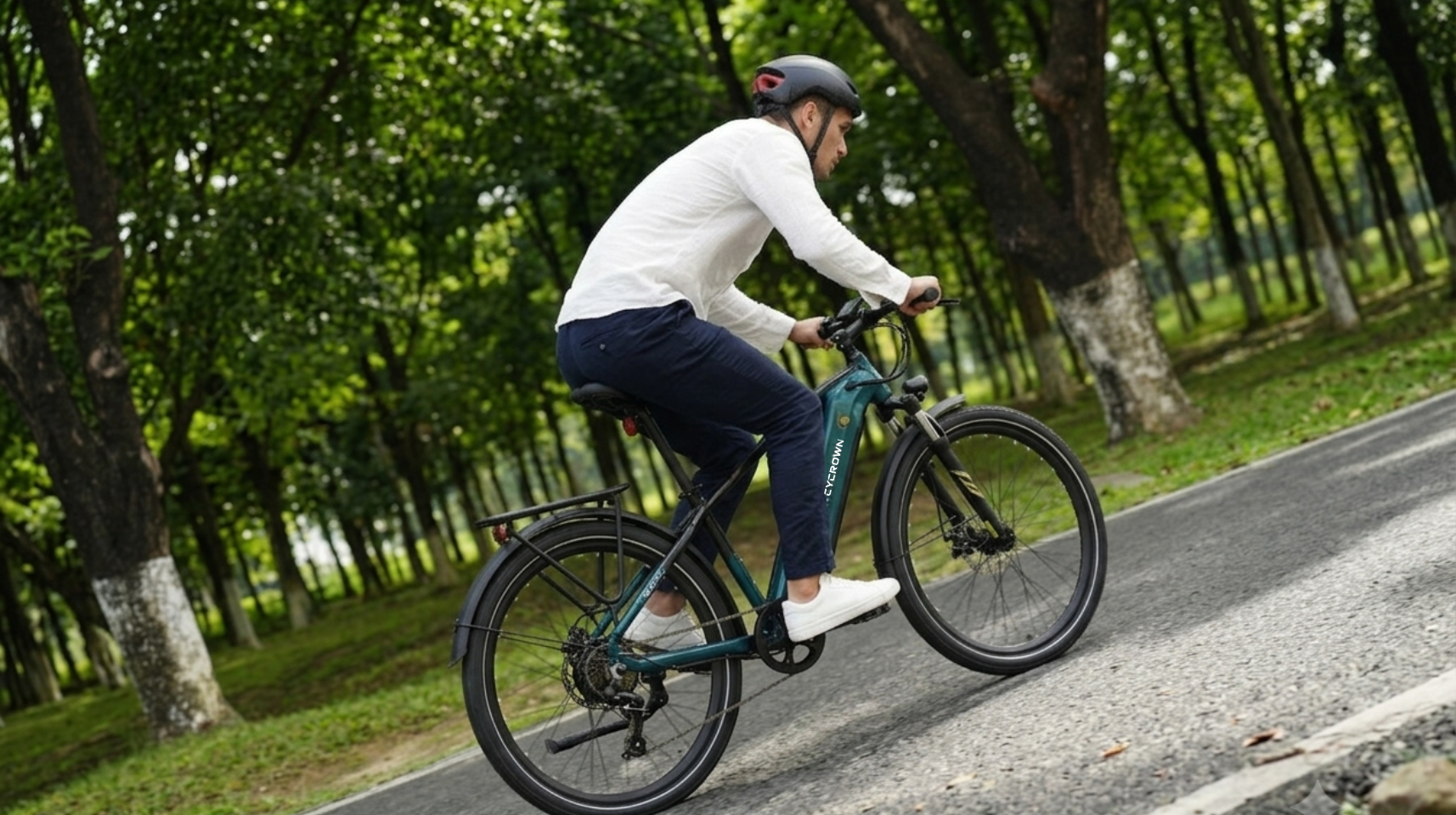 A Long Commute to College? Consider a Long-Range E-Bike